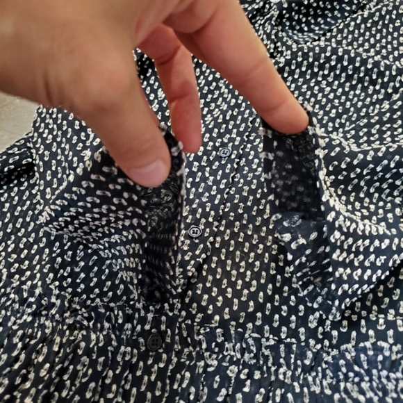 Claudie Pierlot Paris "Ruffled Shirt Dress". Textured. Navy Blue & White. 4 US. - Picture 14 of 15